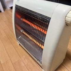 遠赤外線電気ストーブ　の画像