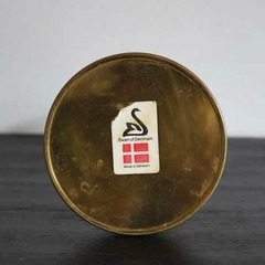 北欧ビンテージ「デンマークの白鳥」の黄銅製ろうそく立て・キャンドルホルダーの画像