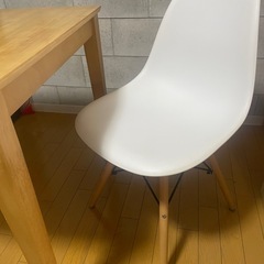 
ダイニングテーブル×チェアの画像