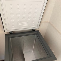 冷凍庫　100Lの画像