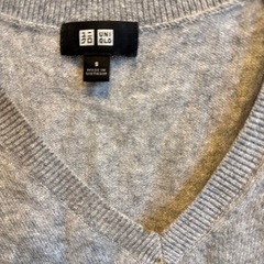 ユニクロ　カシミヤセーターメンズSの画像