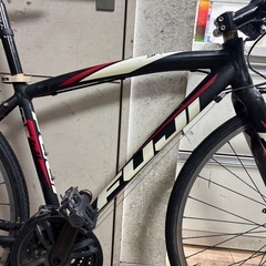 FUJI クロスバイク アルミフレーム 黒・赤・白の画像