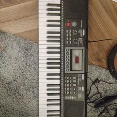 電子ピアノの画像