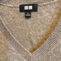 ユニクロ　カシミヤセーター　メンズSの画像