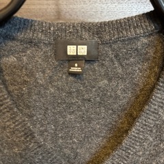 ユニクロ　カシミヤセーターメンズSの画像