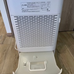 IRIS OHYAMA 衣類乾燥除湿機 IJD-K80-W 21年製の画像