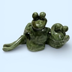 カエルの置物の画像
