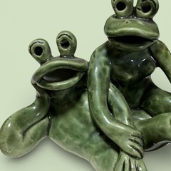 カエルの置物の画像