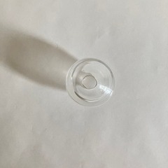 注ぎ口付きガラス小容器の画像