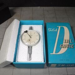 尾崎製作所のマイクロゲージとスタンドのセットの画像