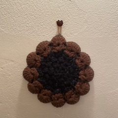 編んだお花の画像