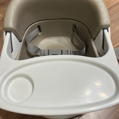 ingenuity 2way ベビーチェアの画像