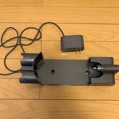 Dyson V8 Slim Fluffy コードレス掃除機の画像