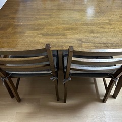 ダイニングテーブル4点セットの画像
