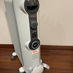 デロンギ　オイルヒーター　暖房器具　タイマーの画像