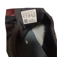 adidas スニーカー ネイビー 軽量 ランニングシューズ 23.5cmの画像