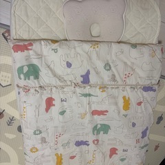 ベビーベッド ホワイト  ミニ  farskaの画像