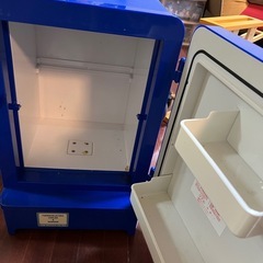 ミニ冷蔵庫の画像