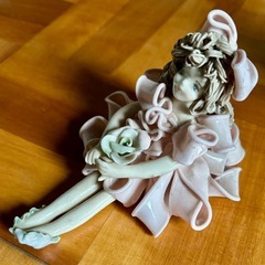 陶器人形の画像