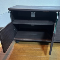 テレビ台の画像