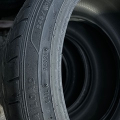 245/40R20 転がし等に2本　　グットイヤーの画像