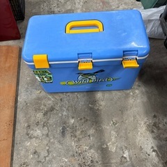 クーラーボックスの画像