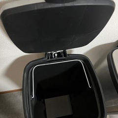 取りに来れる人限定　ゴミ箱の画像