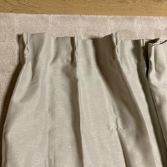 カーテンの画像