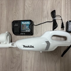 マキタ掃除機+バッテリー他セットの画像