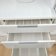 A-937【リユースのサカイ野々市店】ジモティ来店特価‼ 食器棚 木製 ホワイト クリーニング済みの画像