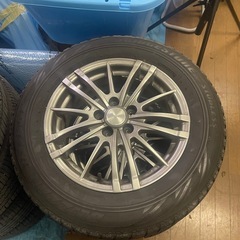 スタットレス195/65-15 5穴114.3の画像