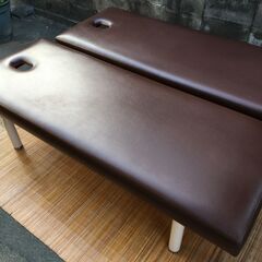 ②高田ベッドTakada 有孔マッサージベッド シンプル 診察 施術台 整体 鍼灸 整骨院 福祉施設の画像
