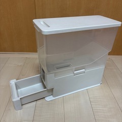 米びつ　10キロの画像