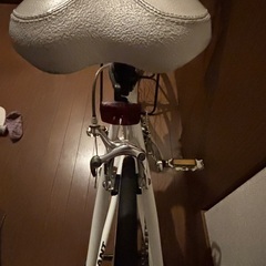 小柄な女性またはお子様用ロードバイクの画像