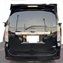 トヨタ　ヴォクシーの画像