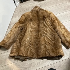 高級毛皮のコートmサイズクリーニング済の画像