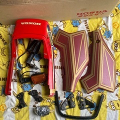 cbx cbr 部品　外装　テール　エンジン　ホイル　シートの画像