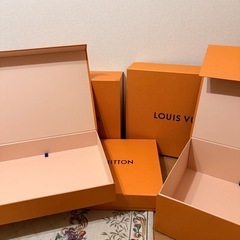 VUITTON 空箱 5点セットの画像
