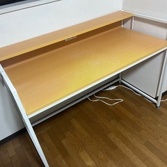 ❗️急募❗️【本日〜明後日限定/❗️無料❗️】山善 棚付きデスク コンセント付（幅100cm）の画像