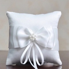 リングピロー　ウエディング用の画像