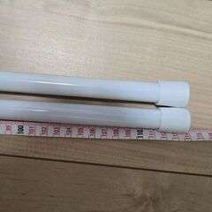 突っ張り棒114cmくらい伸ばして130～150cmくらいの画像