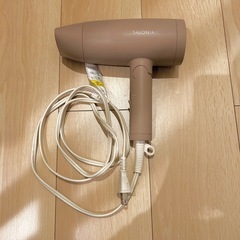 サロニア　ドライヤーの画像