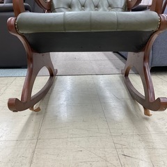 ロッキングチェア 革張りの画像