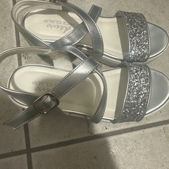 女児サンダルの画像