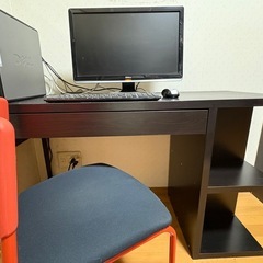 IKEA パソコンデスク
の画像