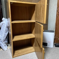 三段ボックス　扉つきの画像