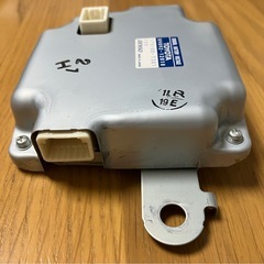 80系ノア、ヴォクシー、エスクァイア　ハイブリッドバッテリー用ボルテージセンサの画像