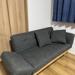 【LOWYA】2人掛けソファ ソファベッド 天然木脚 ファブリックの画像