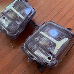 エブリイワゴン　6型用　純正ヘッドライトの画像