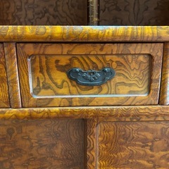 和食器棚の画像